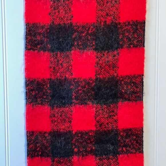 Vintage Mohair Blend Wool Plaid Scarf Made In France Red Black Fringed End Wrap - Picture 3 of 7